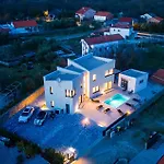 Luxurious In Krk With Sauna *