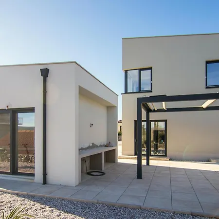Beautiful Home In Krk With Sauna * Krk Town